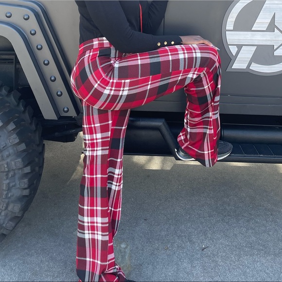 Fashion Nova High Waisted Pants - Picture 5 of 6